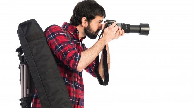 IIT, ISTITUTO ITALIANO DI TECNOLOGIA CERCA  UN FOTOREPORTER A GENOVA